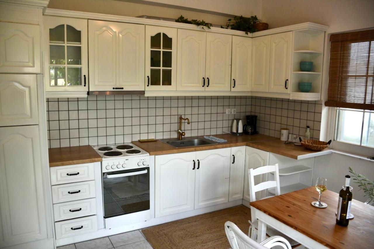 Apartment Beach House Халкіда Екстер'єр фото